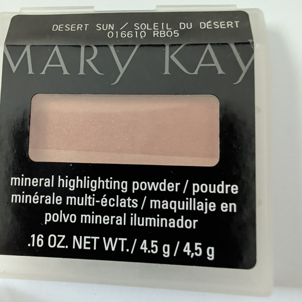 Mary Kay Mineral Highlighting Powder Desert Sun 016610 0.16 oz NEW